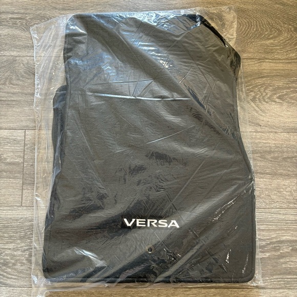 NEW 4 Pcs Genuine OEM NISSAN VERSA Black Carpet Floor Mats 3N3E2-5EE0C 2020-2024 - Picture 2 of 6